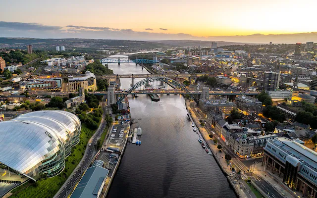 Newcastle cityscape with Tyne Bridge, representing abuse expert witness services in Newcastle